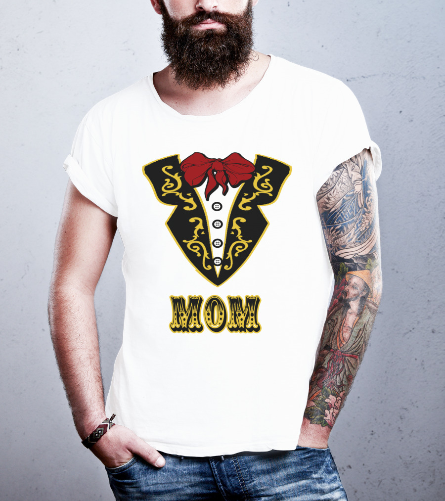 Mom Ringmaster Circus Birthday Party T-Shirt