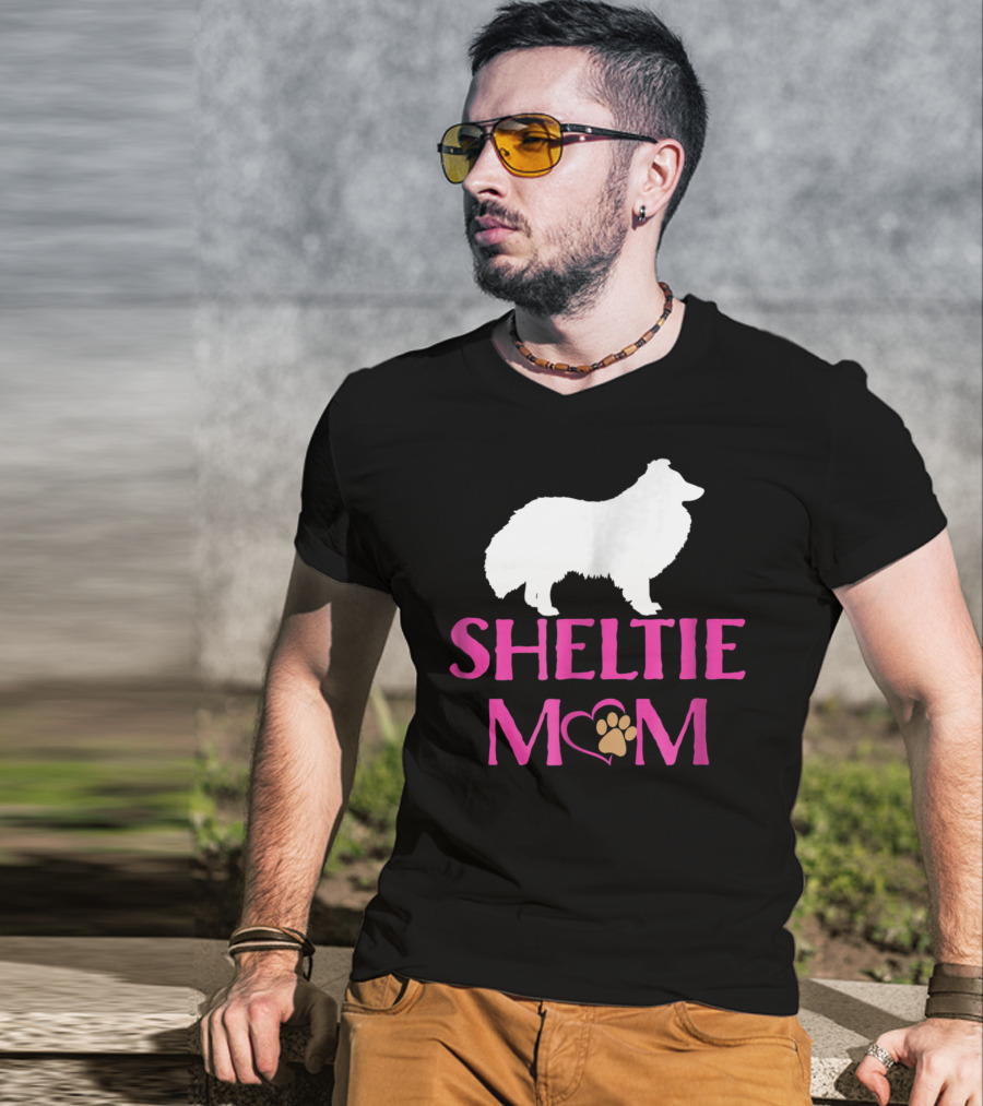 Sheltie Mom With Heart And Paw Prints T-Shirt