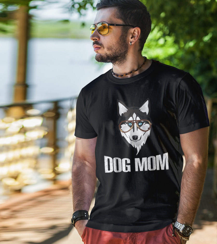 Dog Mom Funny Husky With Glasses T-Shirt
