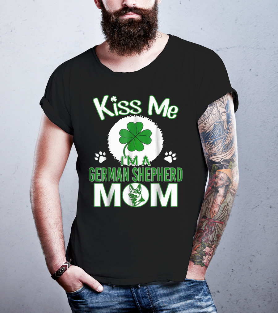 Kiss Me I'm A German Shepherd Mom Shamrock Paw Prints T-Shirt