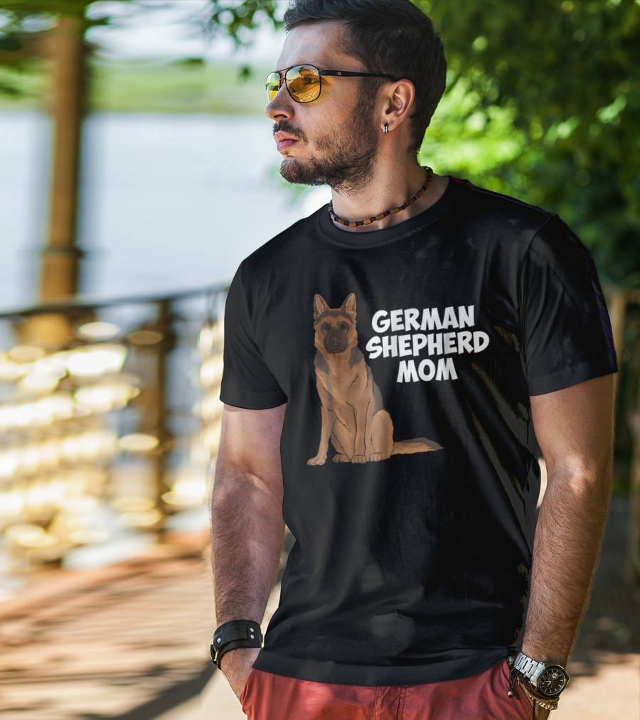 German Shepherd Mom Dog Lovers Birthday22 T-Shirt
