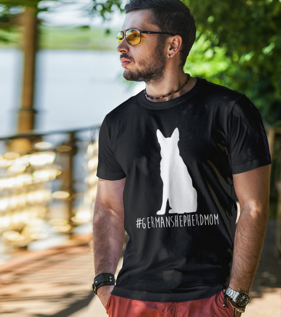 Germanshepherdmom T-Shirt