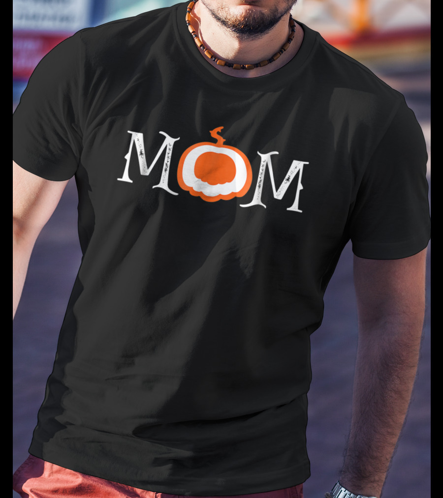 GGT Halloween Mom With Pumpkins White And Orange M O M T-Shirt