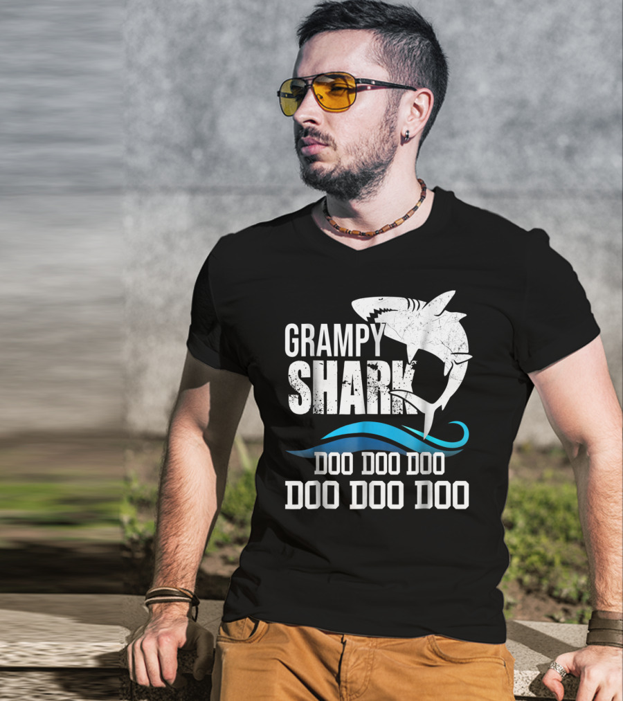 Grampy Shark Doo Doo Doo Halloween Grandma Mother Mom T-Shirt
