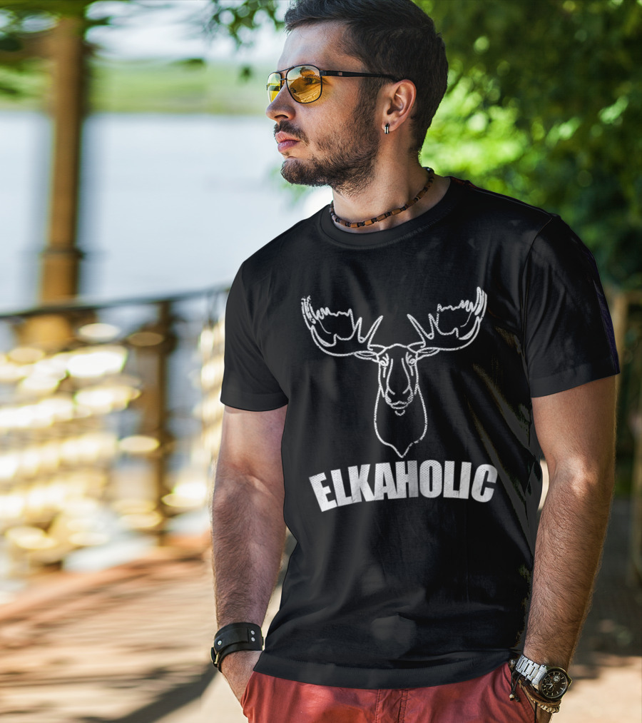 Elkaholic Funny Elk Hunting Mom Hunter46 T-Shirt