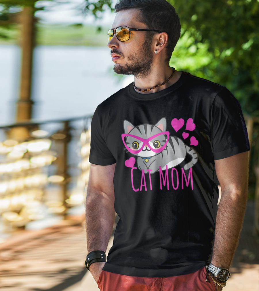 Cute Kawaii Cat Mom With Pink Glasses And Hearts T-Shirt