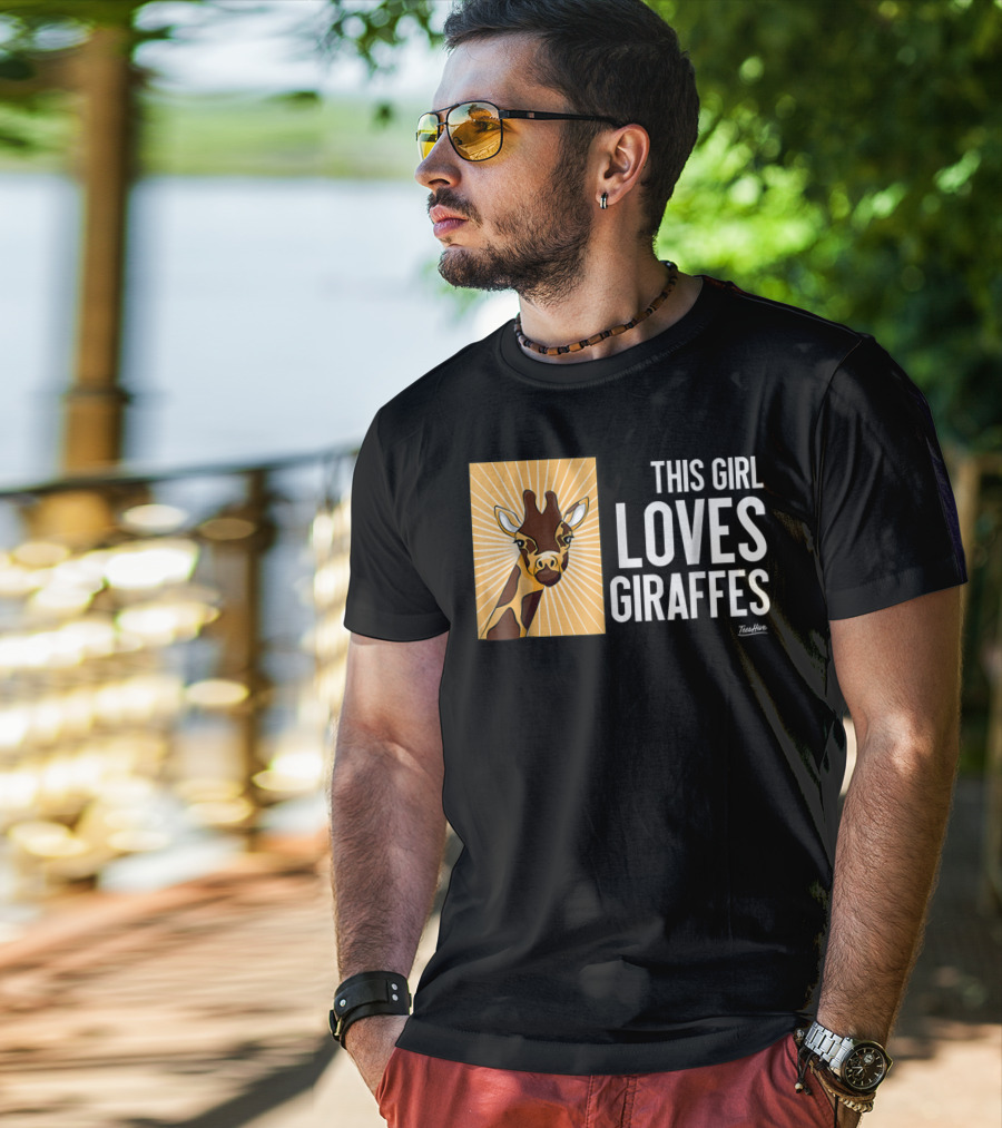 This Girl Loves Giraffes Funny Giraffe Lover TeeHut T-Shirt