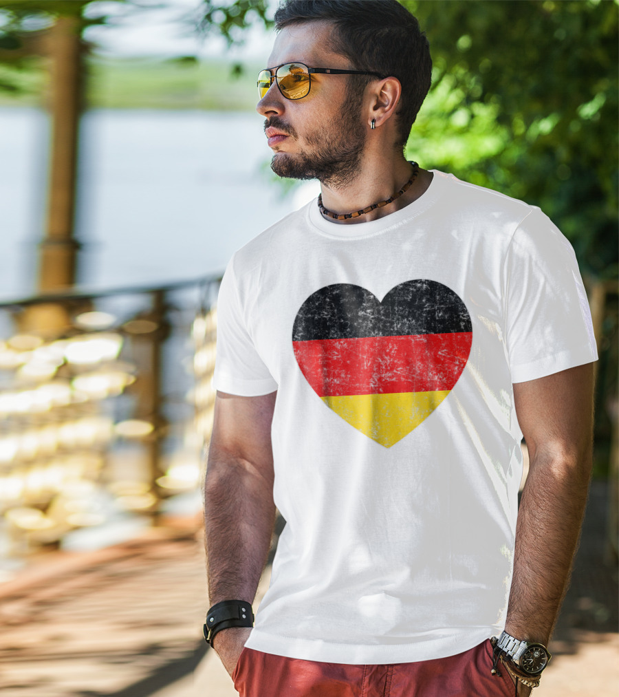 Oktoberfest German Flag Heart Germany Mom Wife56 Oktoberfest T-Shirt