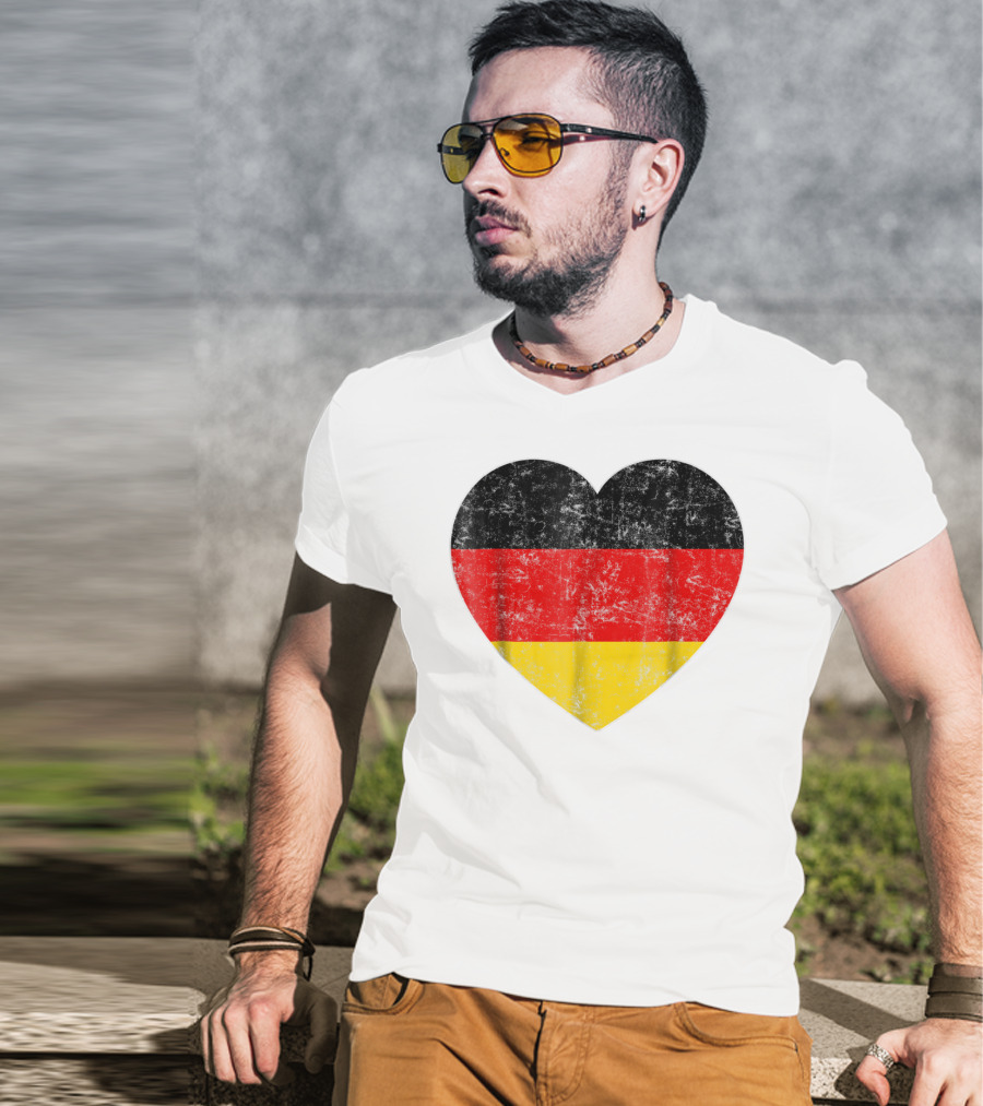 Oktoberfest German Flag Heart Germany Mom Wife56 Oktoberfest T-Shirt