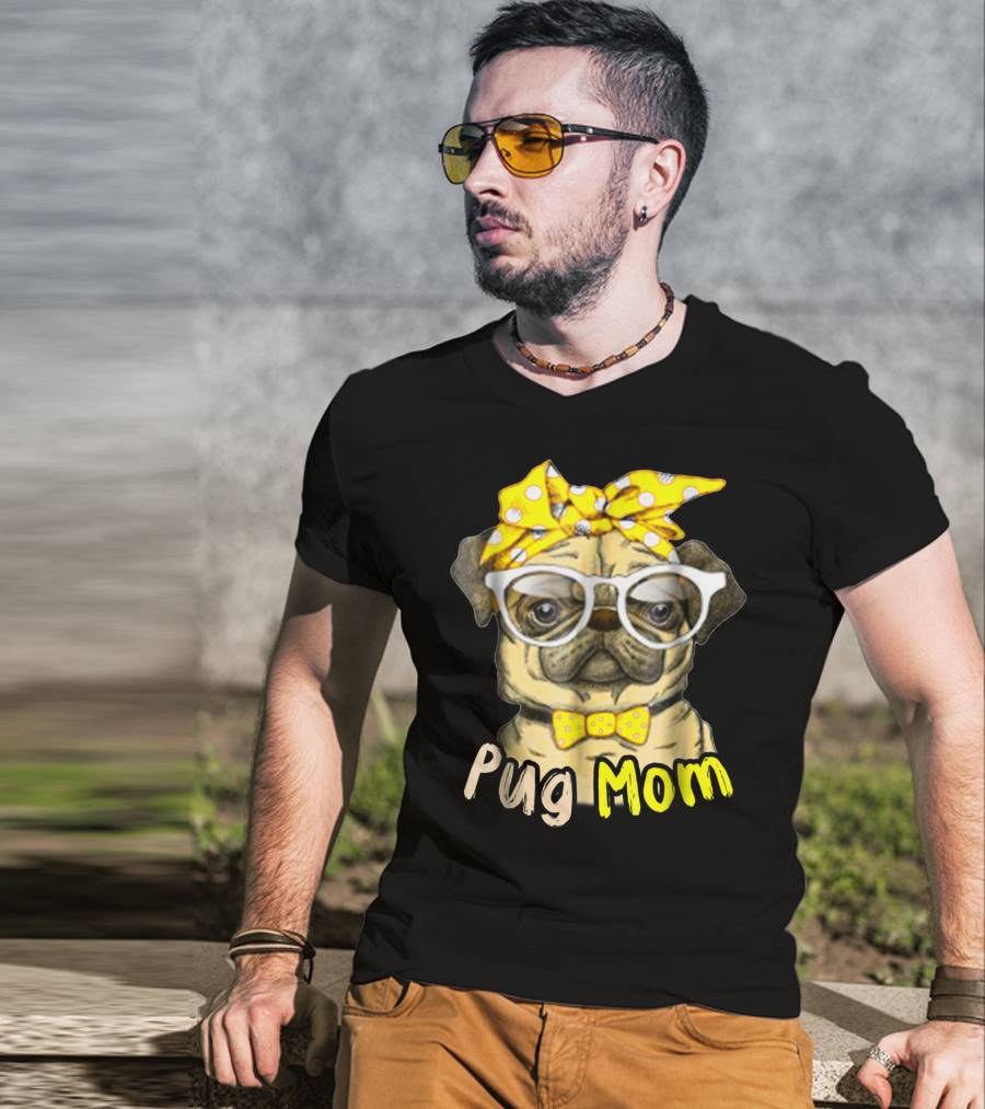 Pug Mom With Yellow Polka Dot Bow And Glasses For Dog Lovers T-Shirt