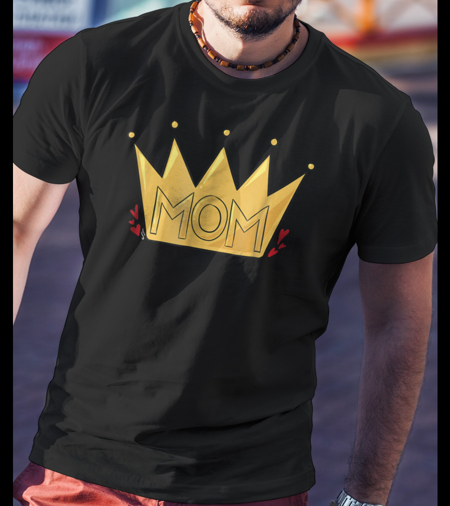 Queen Mom Crown With Hearts T-Shirt