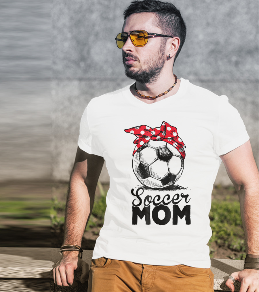 Funny Soccer Mom Polka Dot Bandana Vintage Soccer Fan Player17 T-Shirt