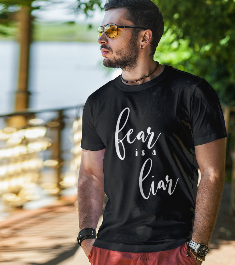 Christian Mom Fear Is A Liar T-Shirt