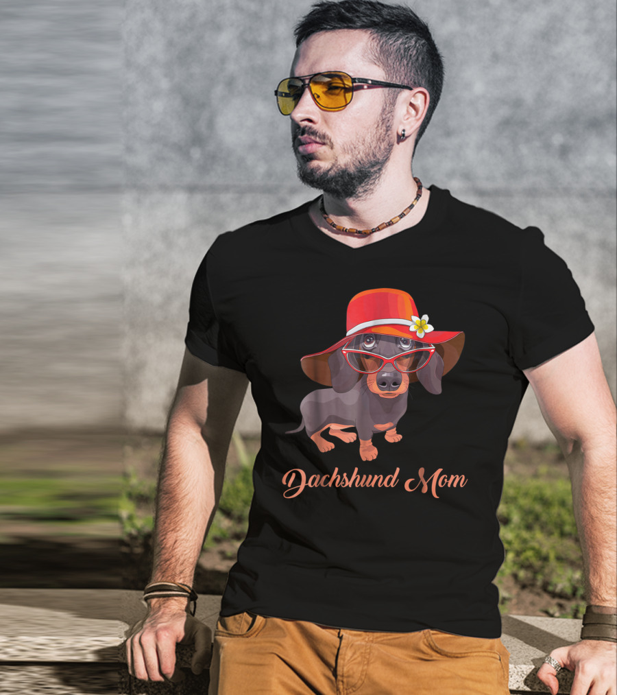 Dachshund Mom Mom Of Dachshund Dogs Pet Puppies With Red Hat And Glasses T-Shirt