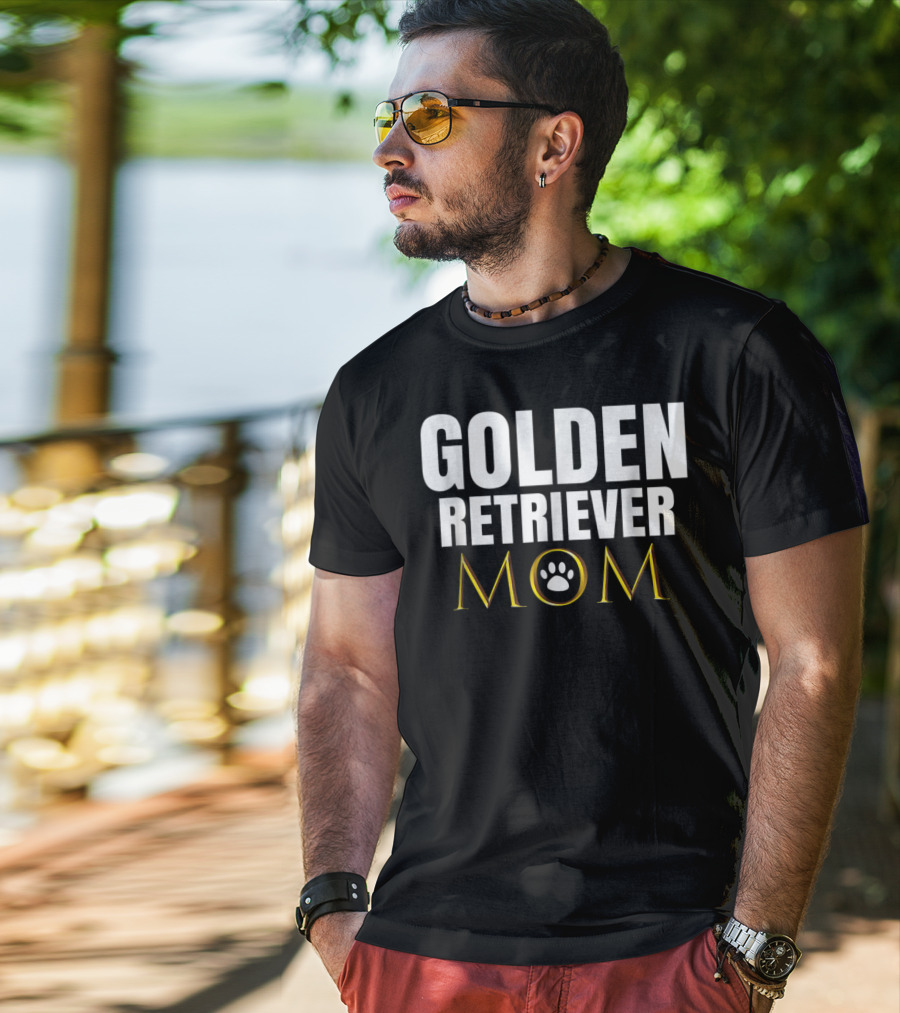 Golden Retriever Mom Dog Appreciation Day Paw Prints T-Shirt