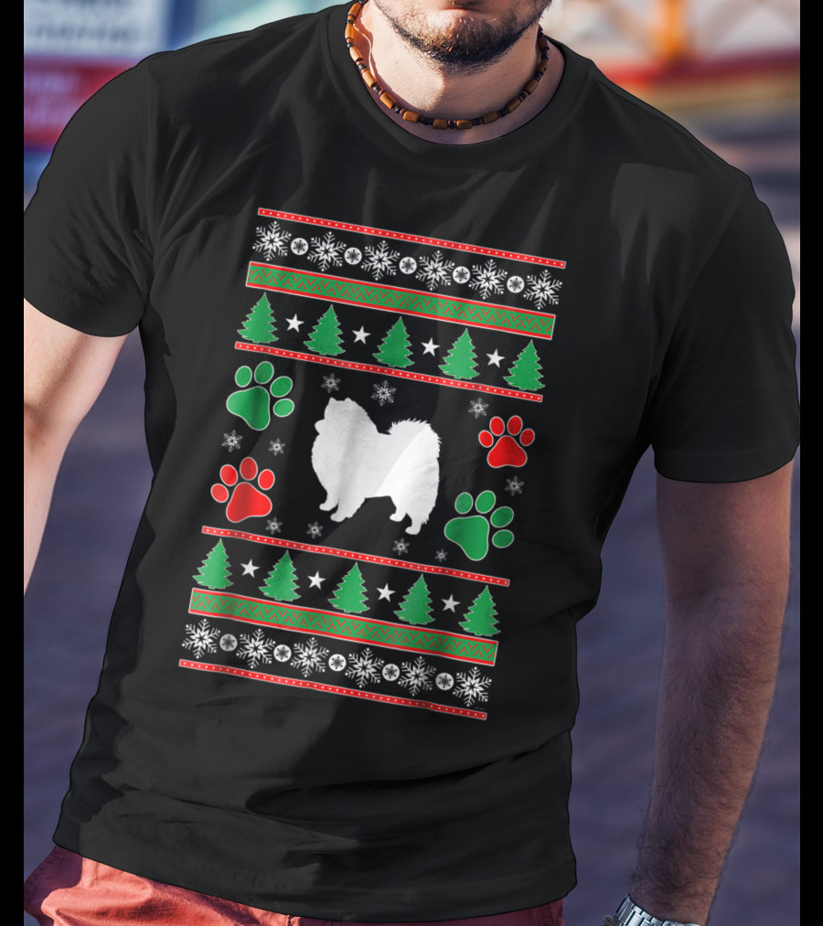 American Eskimo Spitz Mom Holiday Dogs Christmas Trees Snowflakes Paws T-Shirt