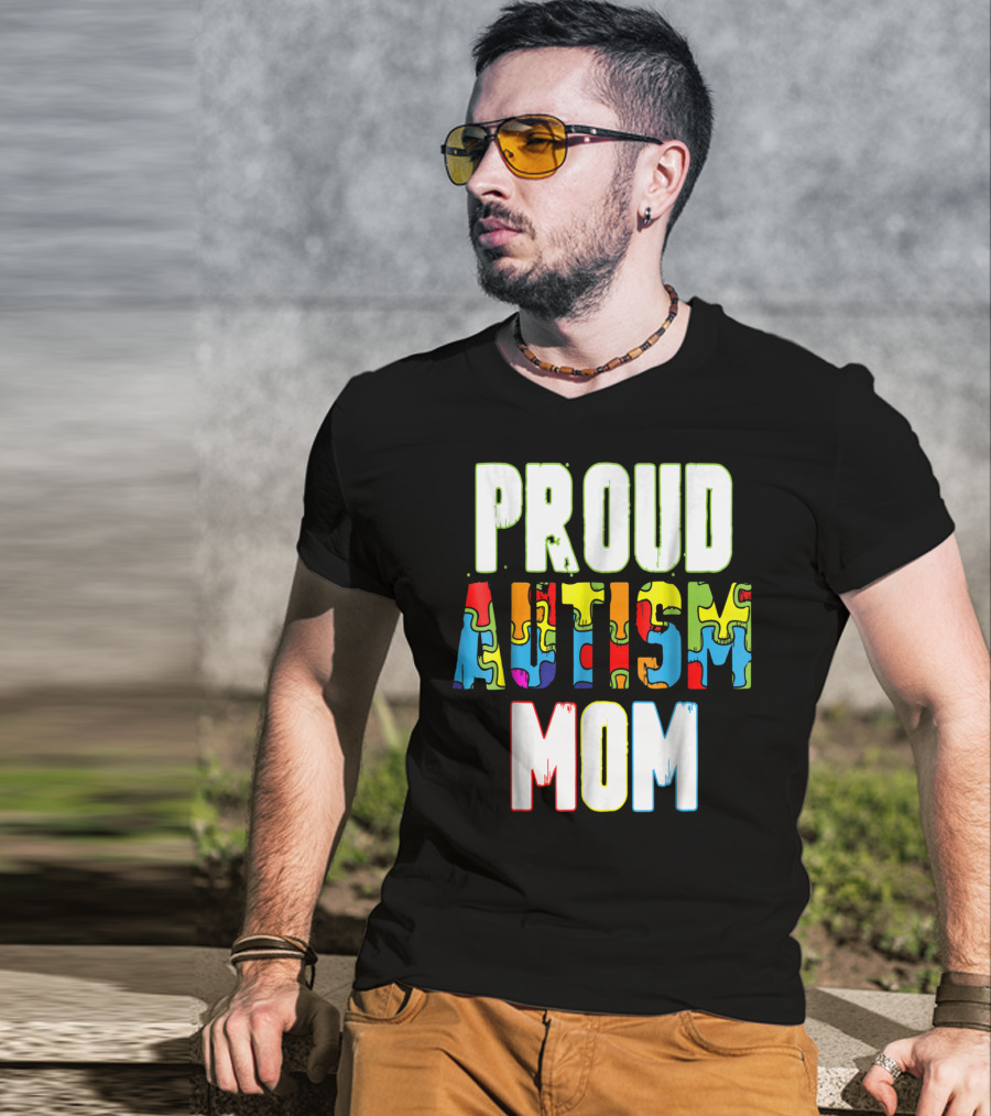 PROUD AUTISM MOM Autism Awareness Puzzle T-Shirt