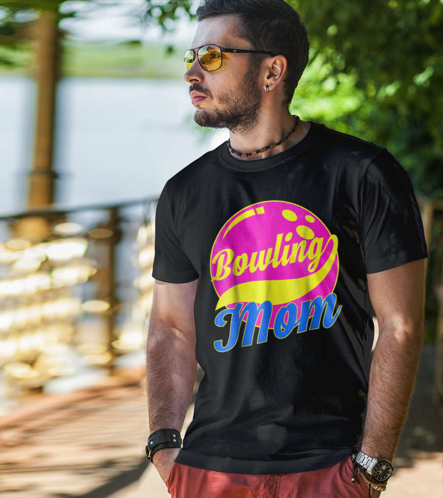 Bowling Mom Bowler League Pink Yellow Bowling Ball T-Shirt