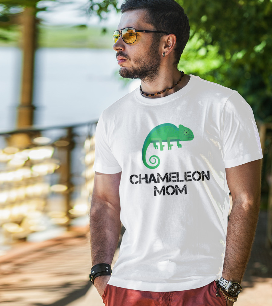 Chameleon Mom Chameleon Owner Green Reptile T-Shirt
