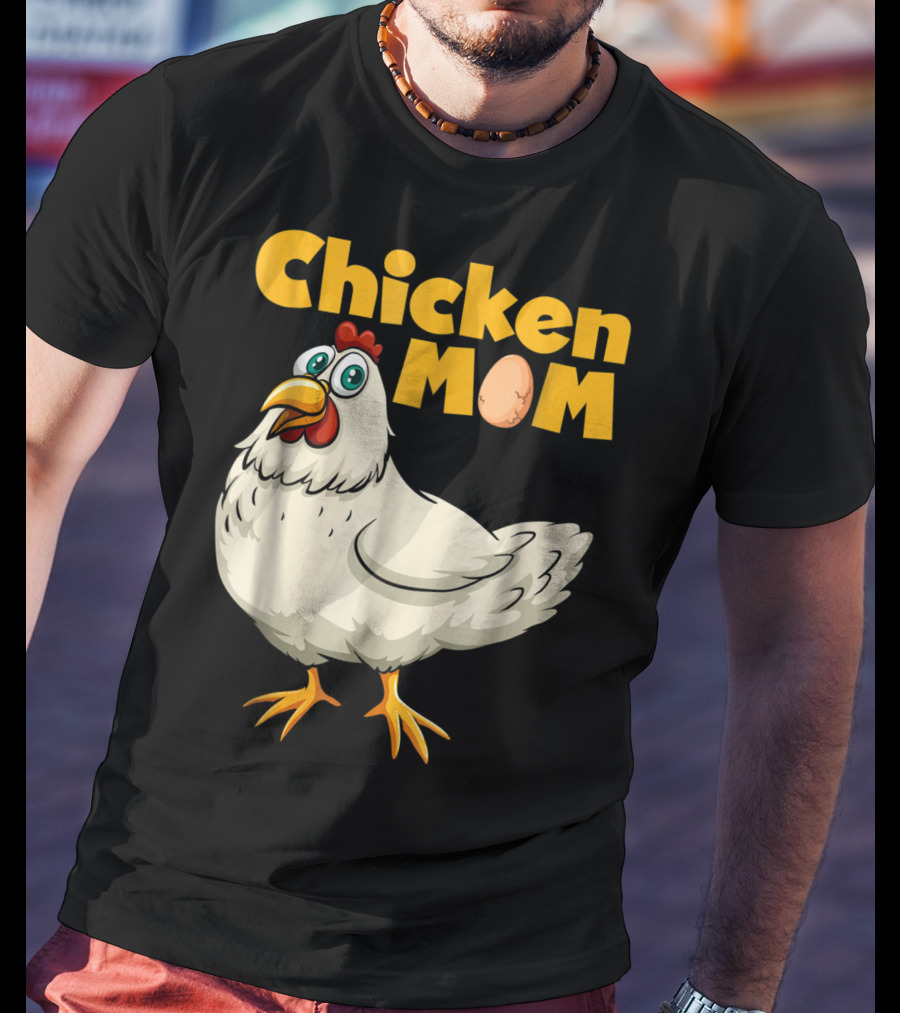 Chicken Mom Cute Cartoon Hen With Egg Lettering T-Shirt