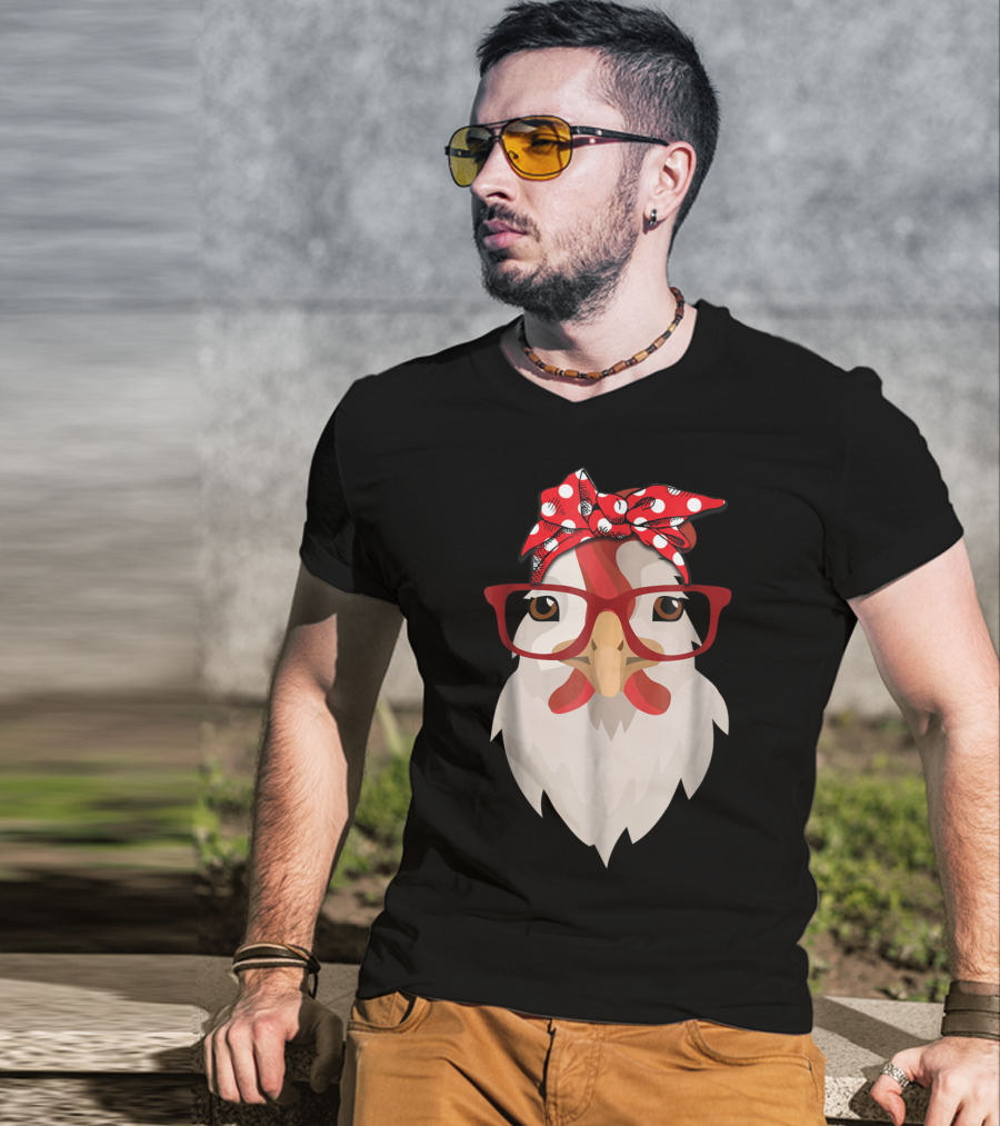 Chicken Mom Lady Farmer Thanksgiving Day Hen With Glasses And Polka Dot Bandana T-Shirt