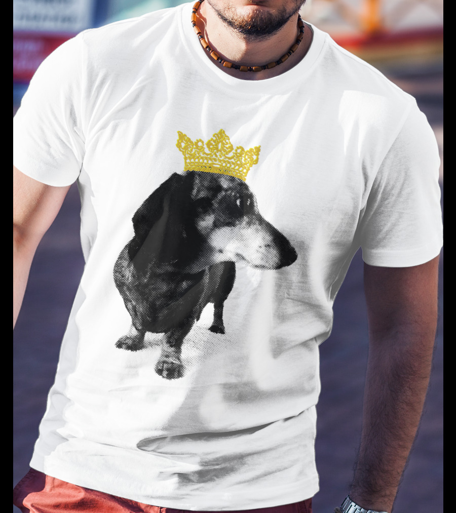 Cute Dachshund Princess With Golden Crown T-Shirt