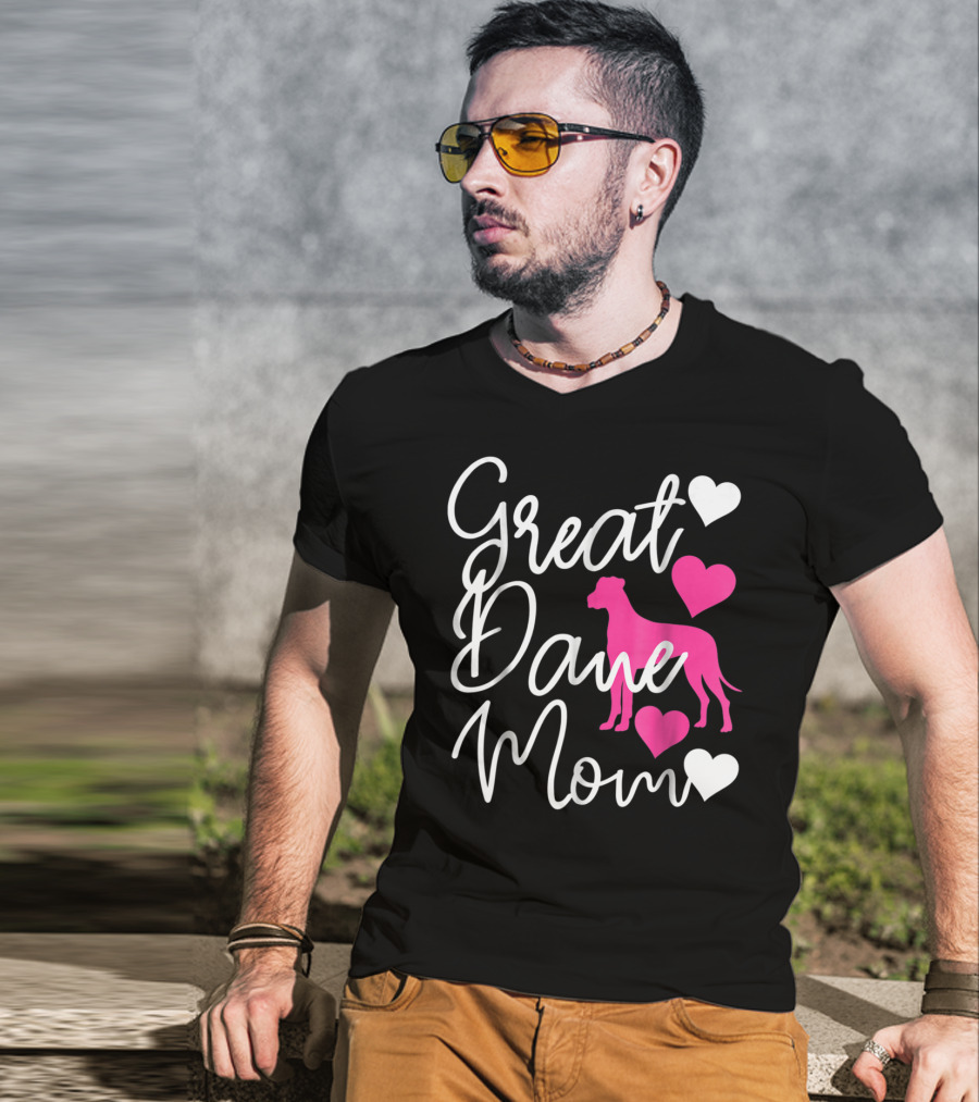 Great Dane Mom Hearts Pink T-Shirt
