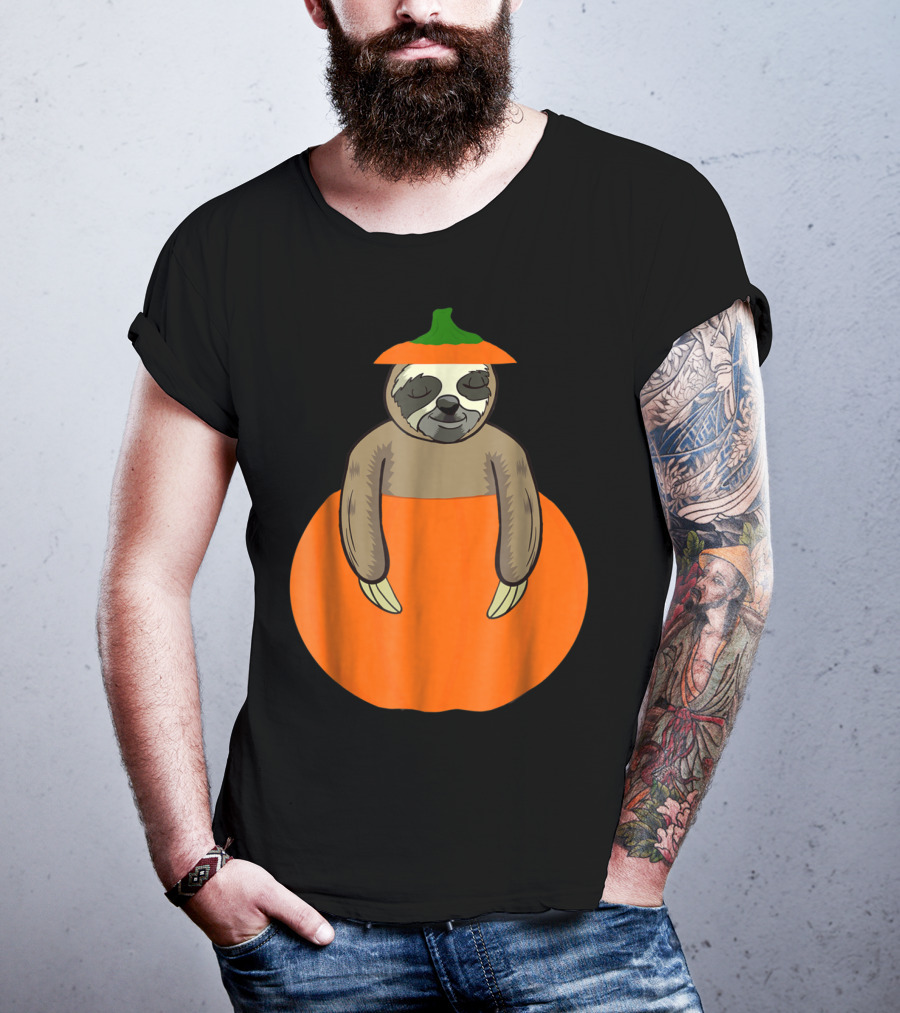 Cute Sloth Pumpkin Halloween Costume For Teacher Mom And Dad T-Shirt