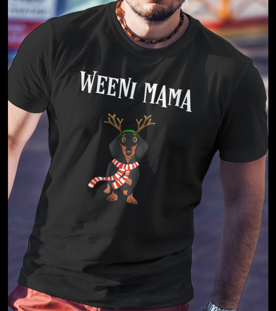 WEENI MAMA Dachshund With Reindeer Antlers And Candy Cane Scarf T-Shirt