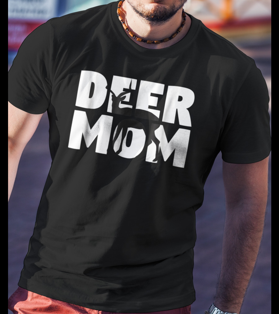 DEER MOM Deer Lover Mother Zoo Animal T-Shirt