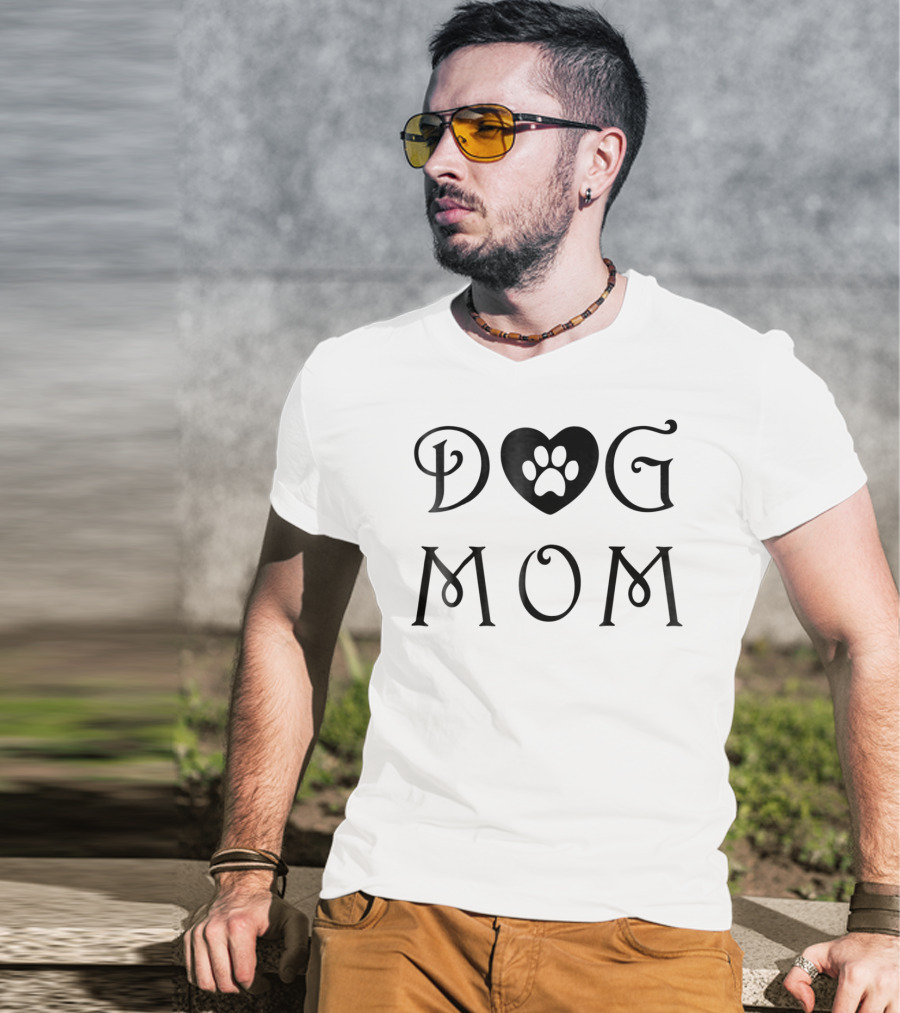 DOG MOM Heart Paw T-Shirt