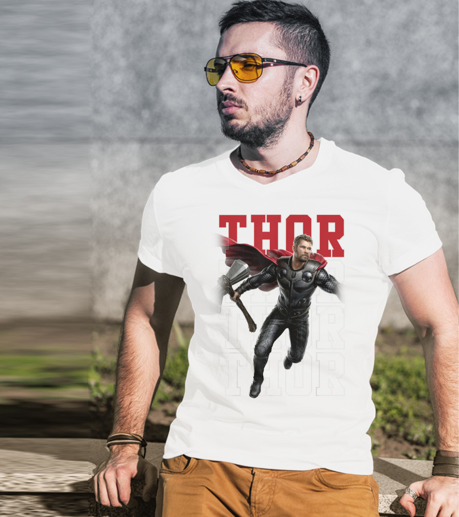 Marvel Avengers Endgame Thor Text Overlay Pose T-Shirt