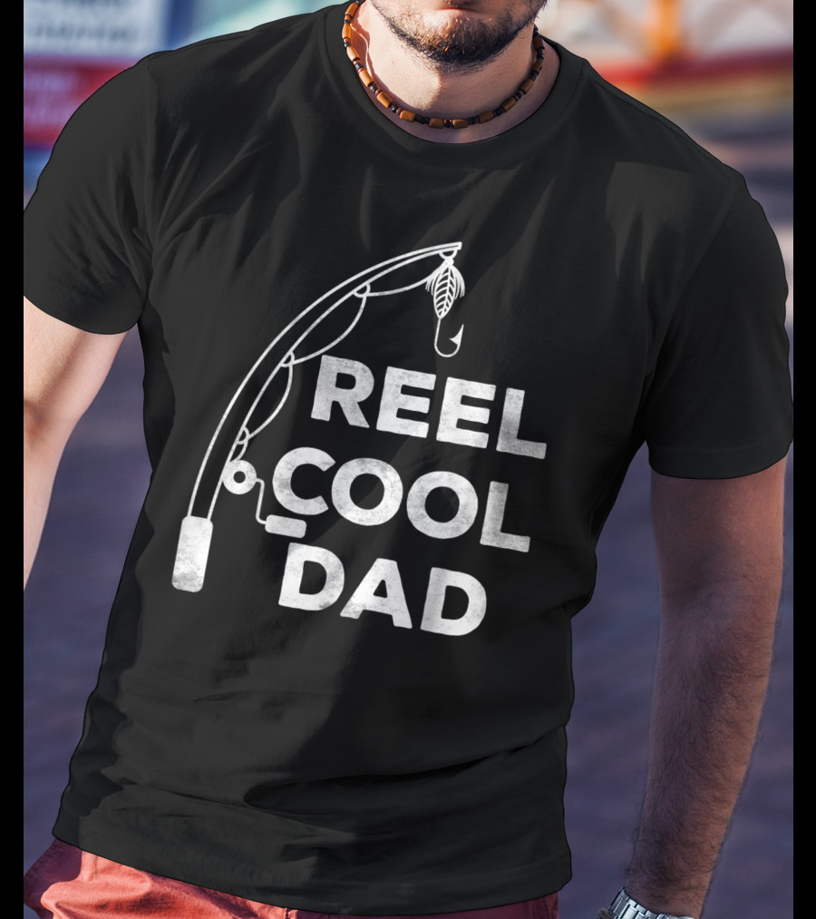 Reel Cool Dad Fishing Daddy Mens T-Shirt