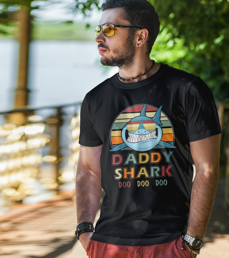 Daddy Shark Doo Doo Doo Retro Vintage T-Shirt