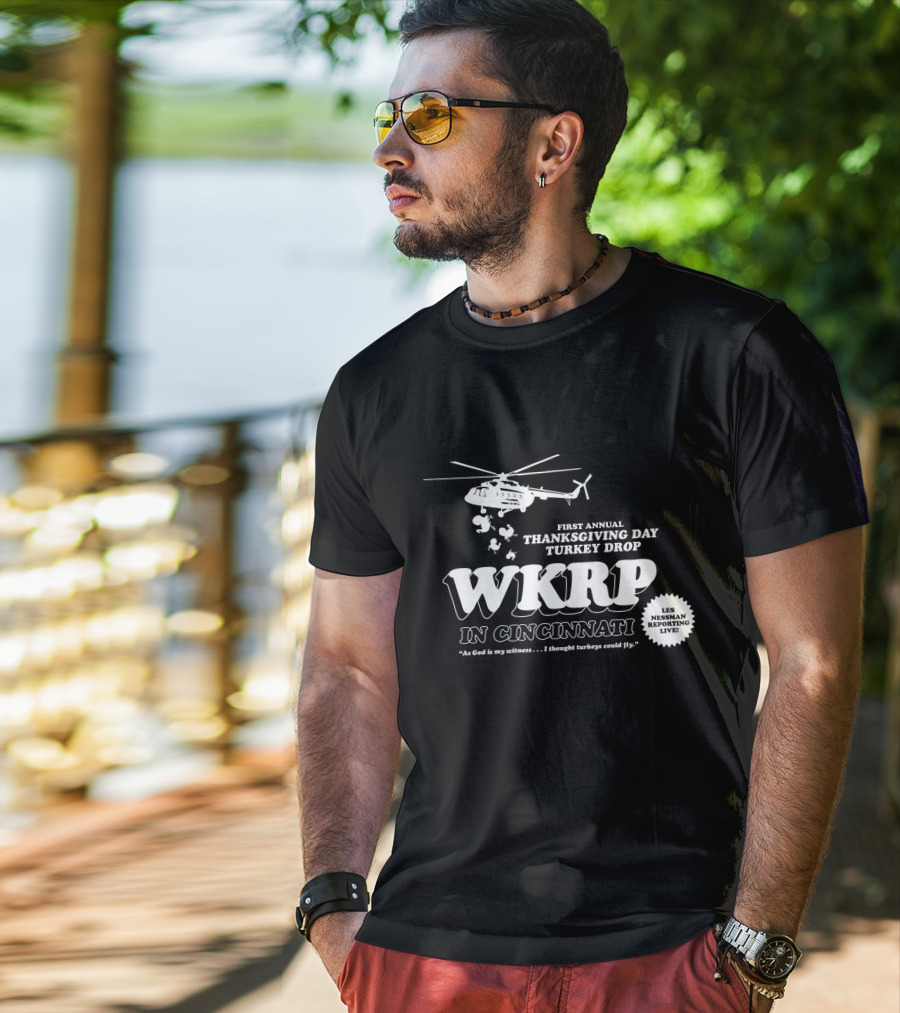 First Annual WKRP Thanksgiving Day Turkey Drop In Cincinnati Les Nessman Reporting Live T-Shirt