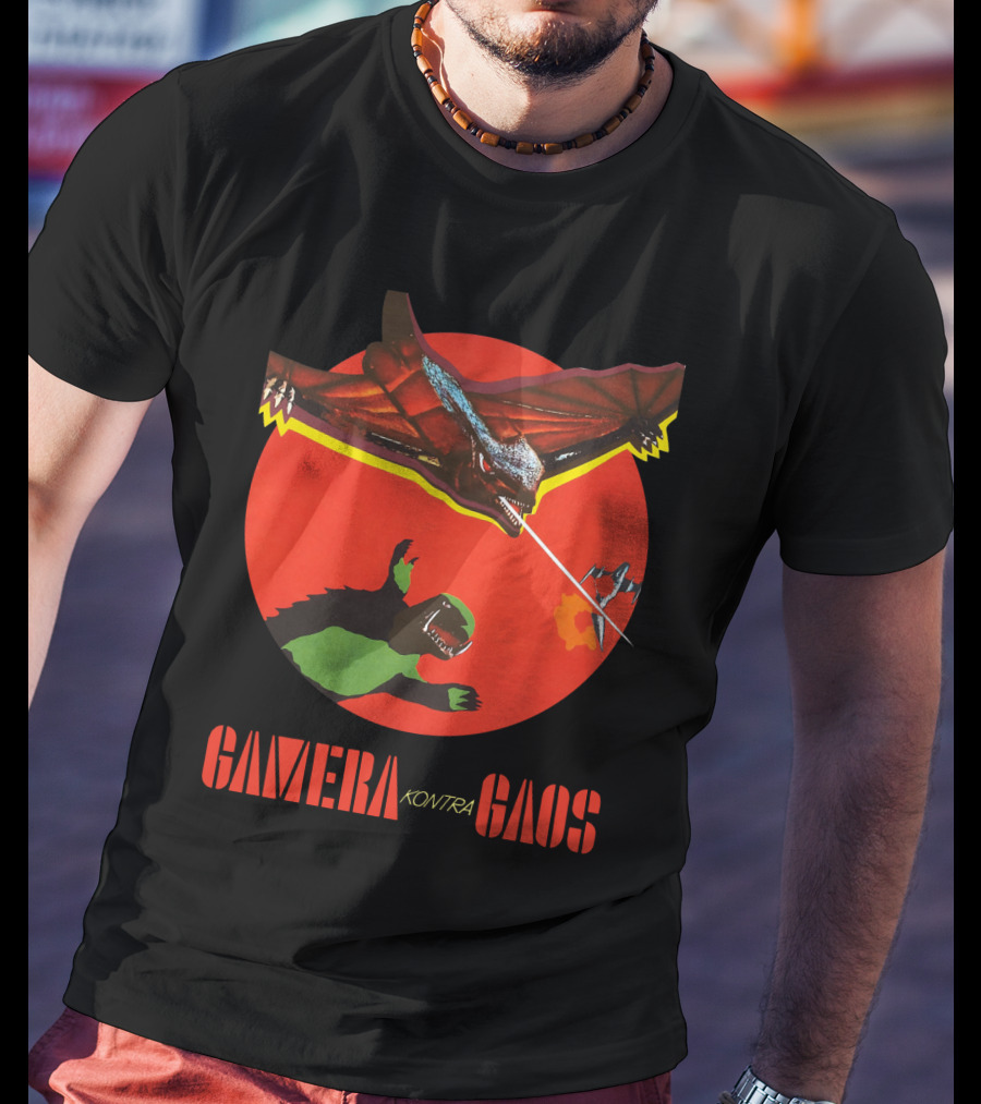 Gamera Kontra Gaos Retro Monster Battle Scene T-Shirt
