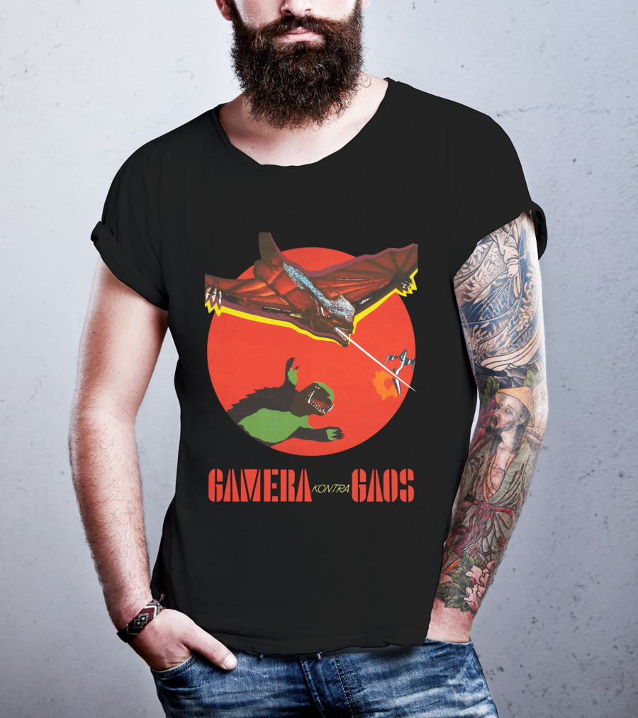 Gamera Kontra Gaos Retro Monster Battle Scene T-Shirt