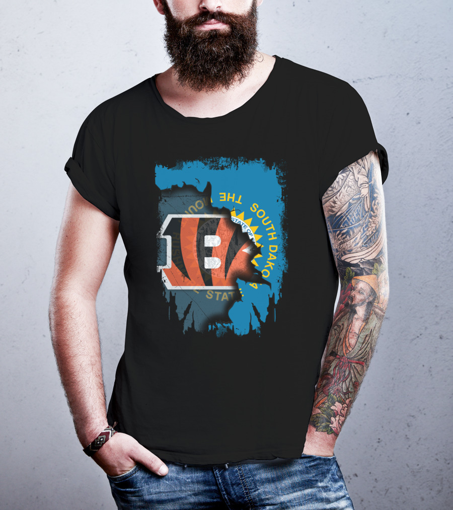 South Dakota Meets Bengals Team Spirit Mashup T-Shirt