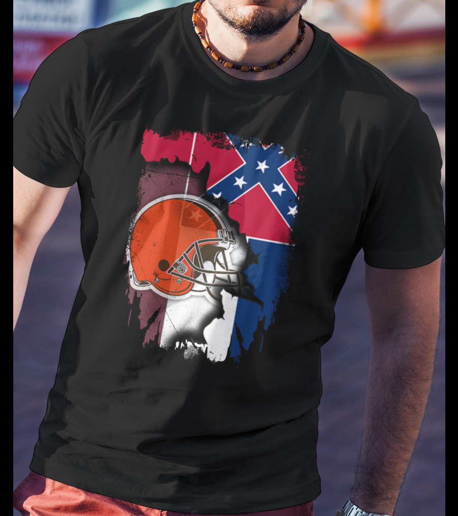 Cleveland Browns Helmet With Mississippi Flag Background T-Shirt