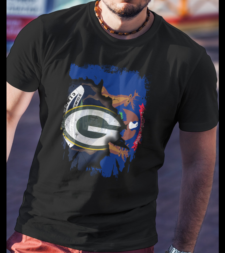 Michigan And Packers Unity With Iconic Symbol Integration T-Shirt