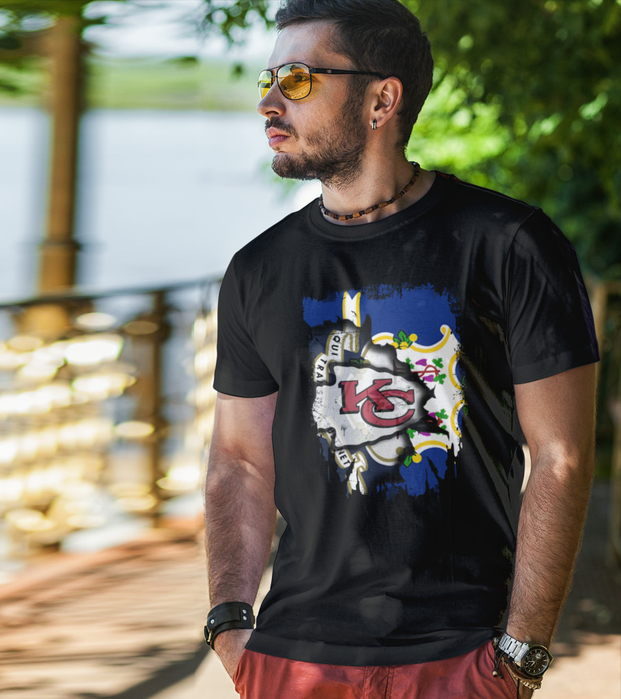 Connecticut State Flag With Kansas City Chiefs Logo Fusion T-Shirt