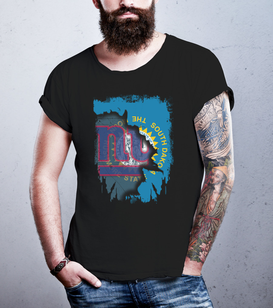South Dakota State Map With Giants Logo Together T-Shirt
