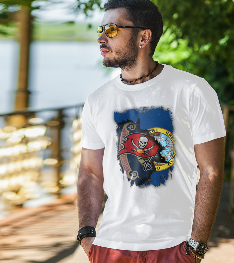 Idaho State Meets Buccaneers Flag Fusion T-Shirt