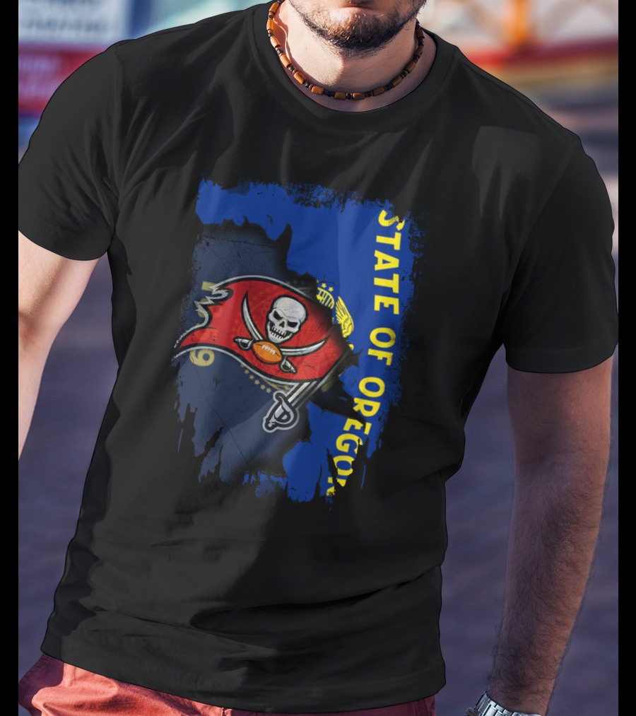 State Of Oregon Combined With Buccaneers Flag Emblem T-Shirt
