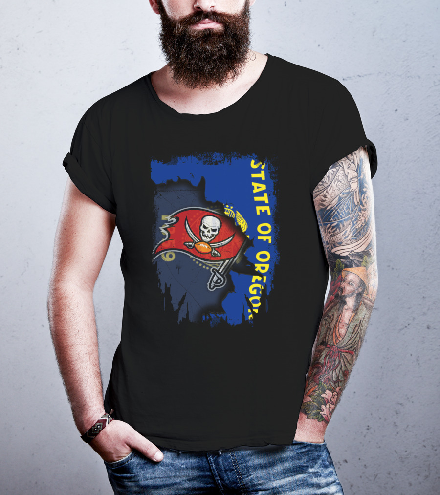 State Of Oregon Combined With Buccaneers Flag Emblem T-Shirt