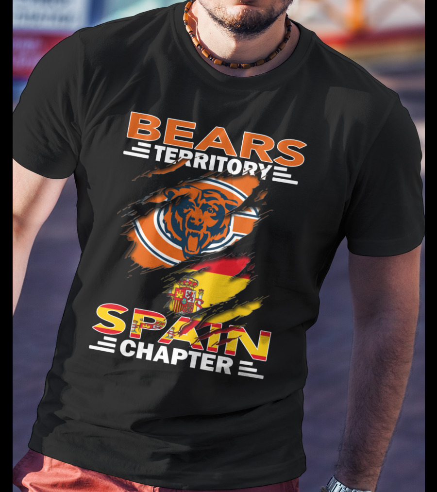 Bears Territory Spain Chapter Chicago Bears Flag T-Shirt