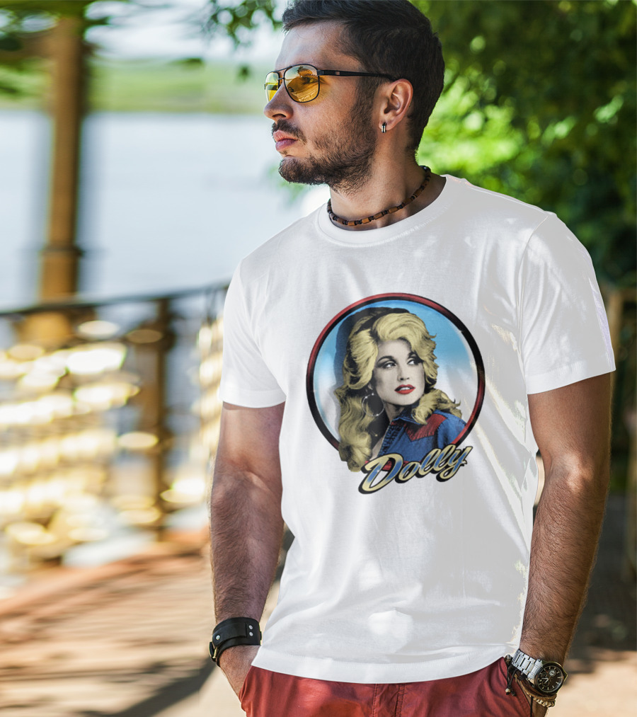 Dolly Parton Retro Portrait Blue Circle T-Shirt