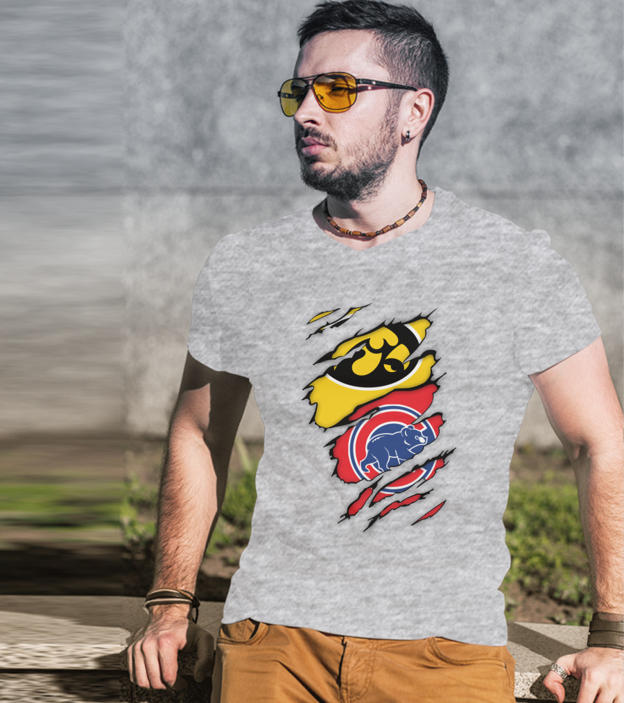 Chicago Cubs Iowa Hawkeyes Mashup T-Shirt