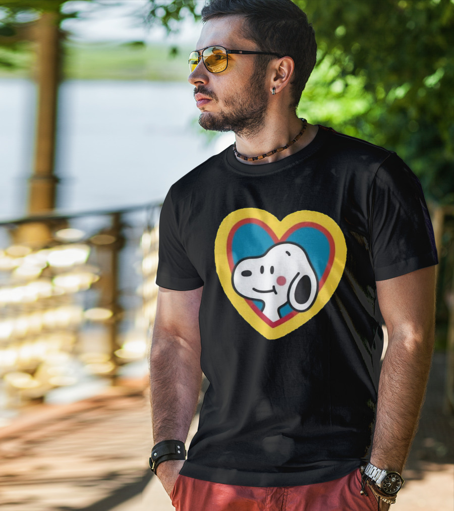 Snoopy Heart Love Peanuts Cartoon T-Shirt