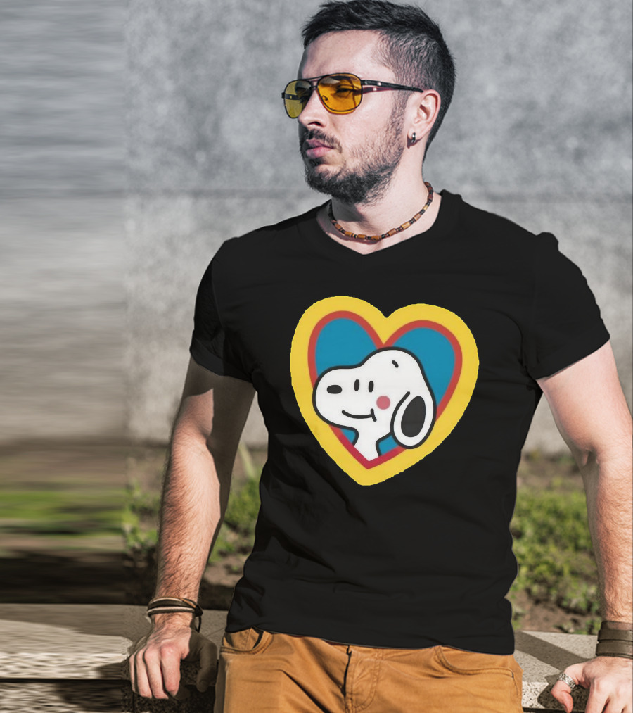 Snoopy Heart Love Peanuts Cartoon T-Shirt